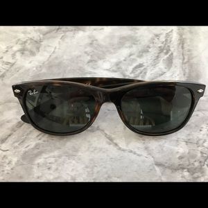 Ray-Ban RB2132 New Wayfarer 55mm Tortoise (Unisex)